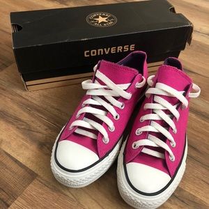 Pink converse